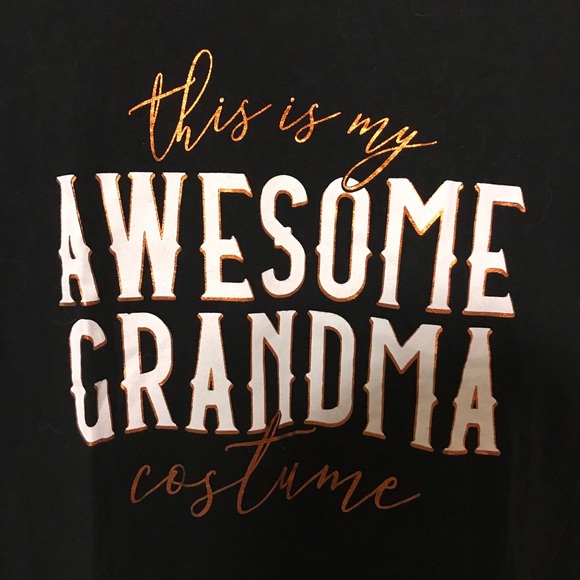 Cute ‘This is my awesome grandma’ black shirt. Size Large - Picture 2 of 5
